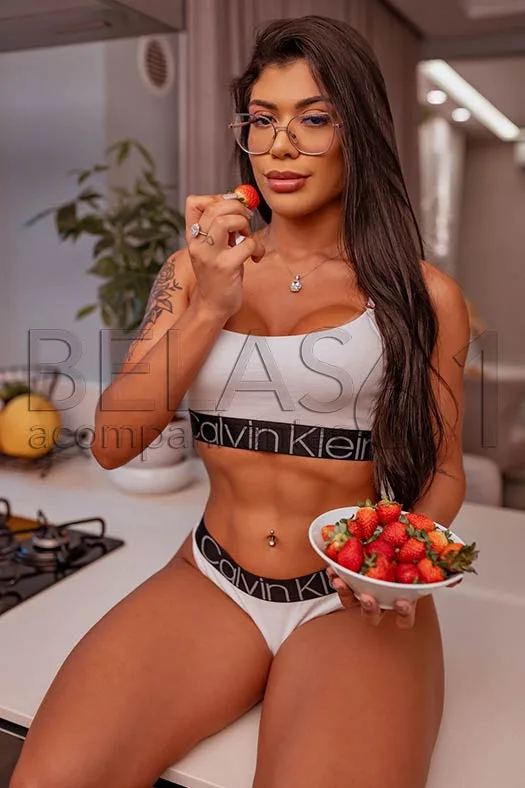 Carla Ferraz - Modelo Book Rosa | BELAS61